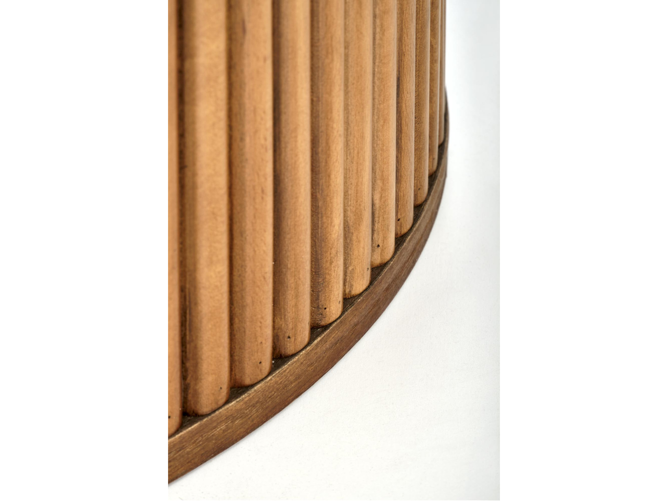 Apvalus stalas BRUNO 10 Apvalus stalas BRUNO 10