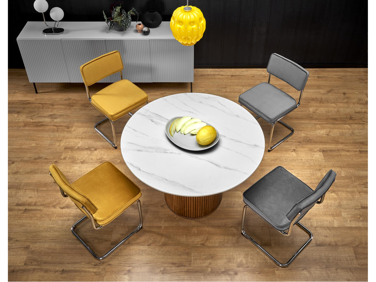 Apvalus stalas BRUNO 1