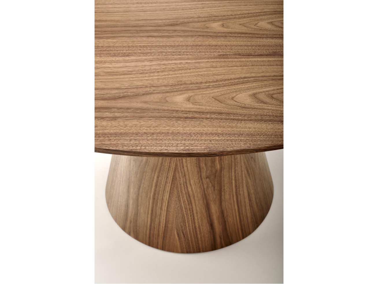 Apvalus stalas HENDERSON 12 Apvalus stalas HENDERSON 12