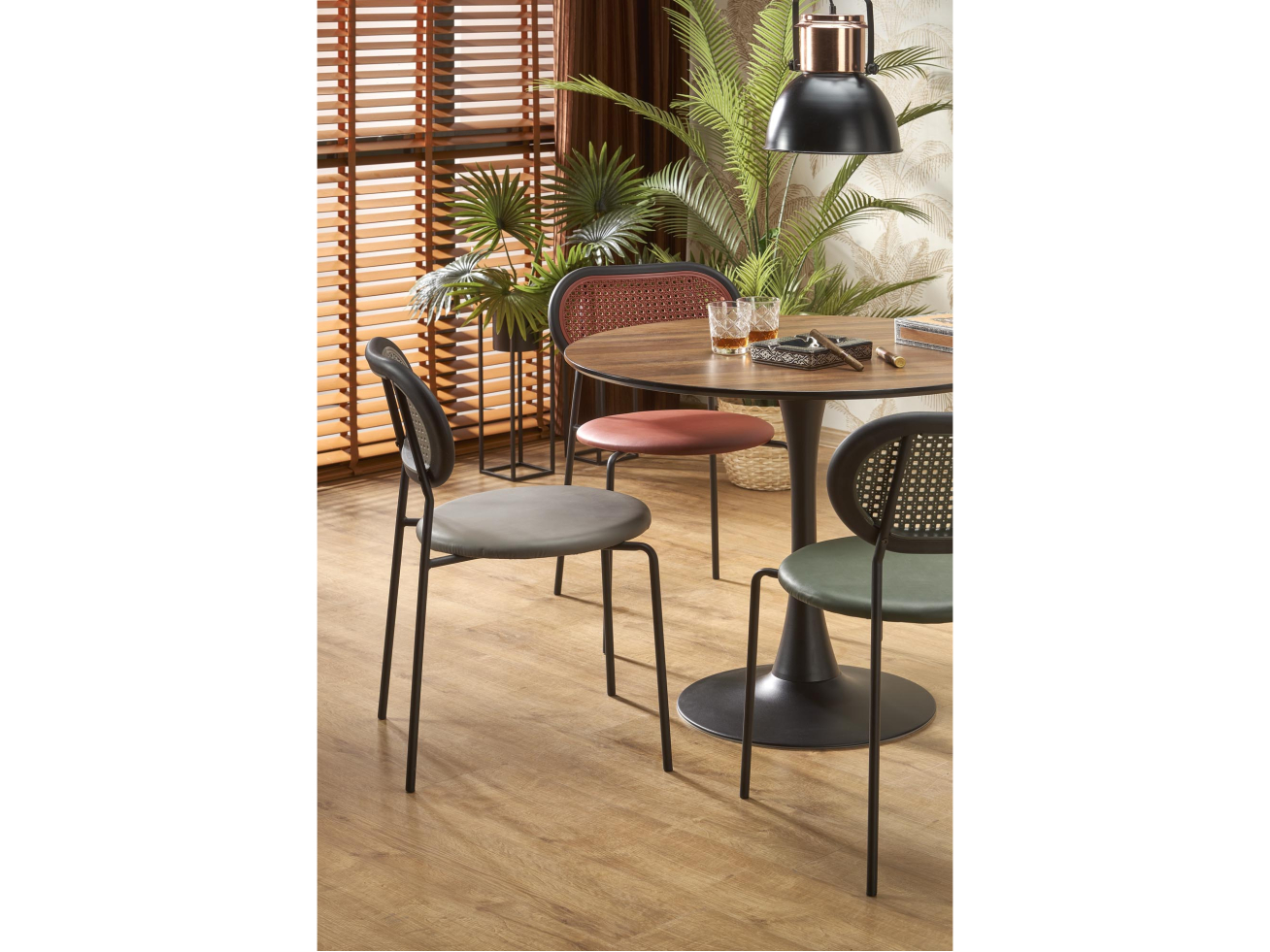 Apvalus stalas OLMO 3