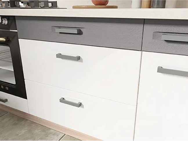 Aukšta virtuvinė spintelė šaldytuvui (60cm) GLO-21D 4