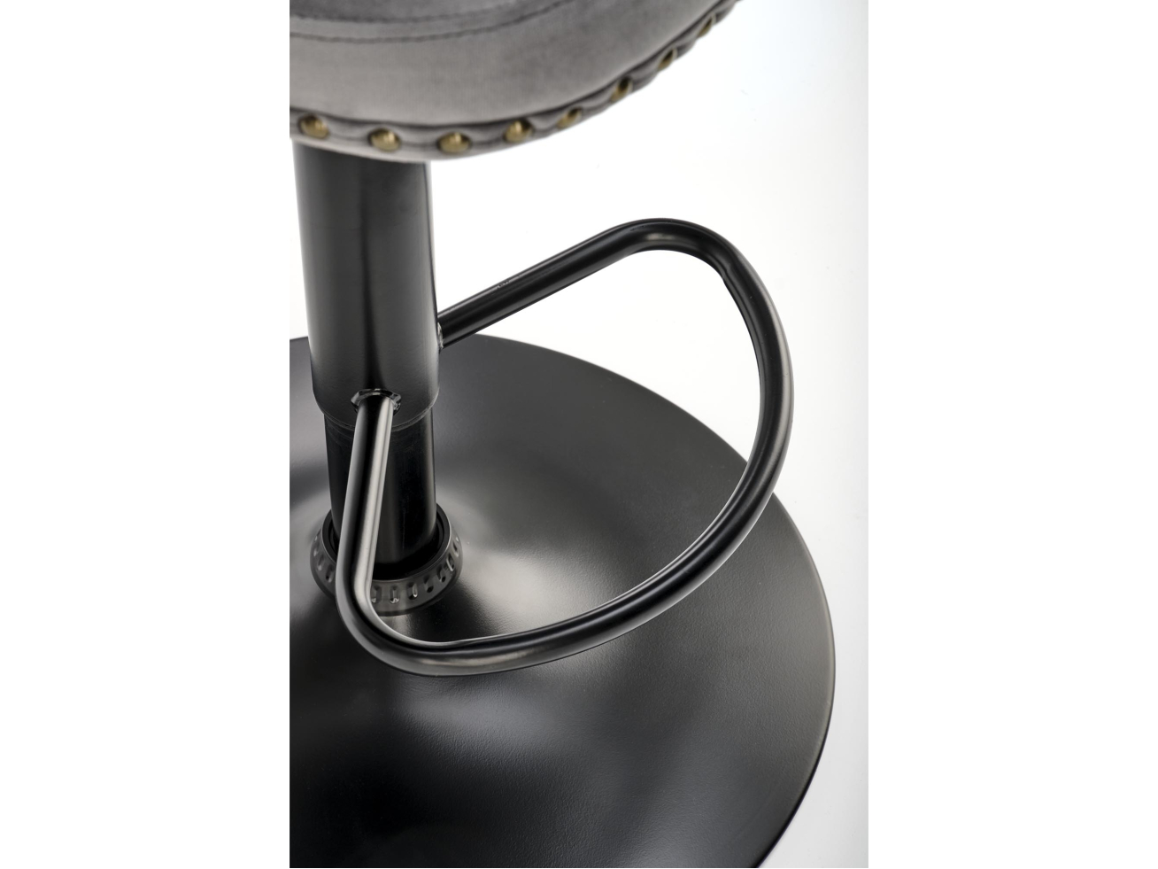 Baro kėdė H-117 8 Baro kėdė H-117 8