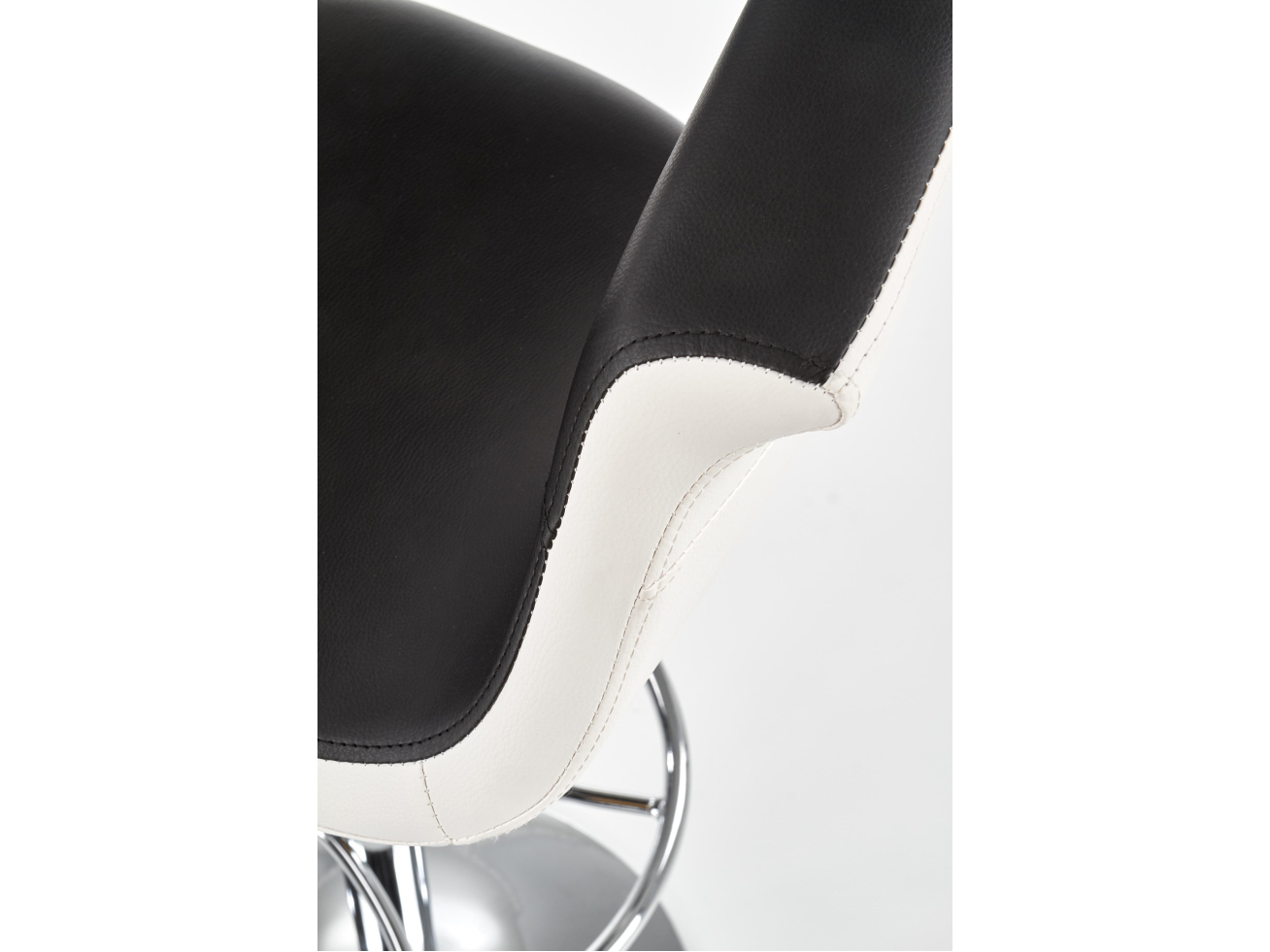 Baro kėdė H-46 4 Baro kėdė H-46 4