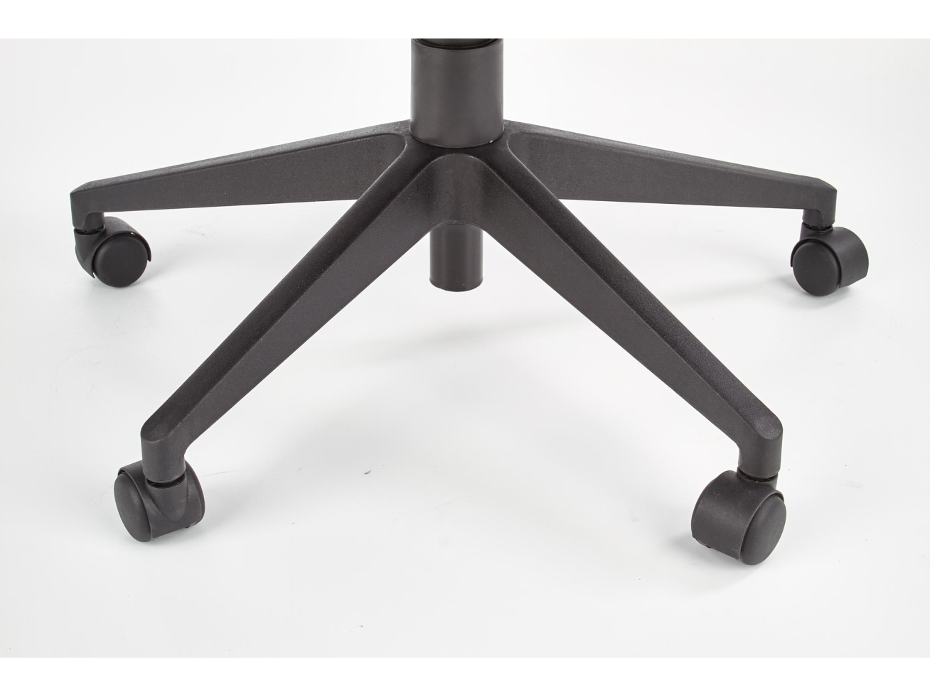 Darbo kėdė AREZZO 6