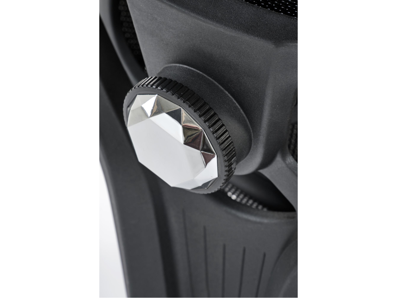 Darbo kėdė OSVALDO 6 Darbo kėdė OSVALDO 6