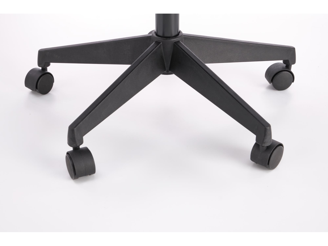 Darbo kėdė SANTO 8 Darbo kėdė SANTO 8