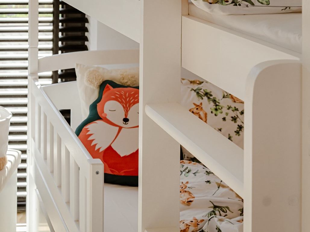 Dviaukštė vaikiška lova su stalčiais IGNAS 90x190 8 Dviaukštė vaikiška lova su stalčiais IGNAS 90x190 8