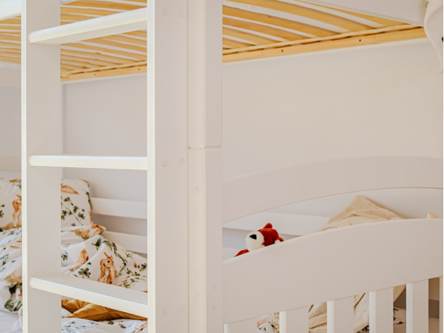 Dviaukštė vaikiška lova su stalčiais IGNAS 90x190 9