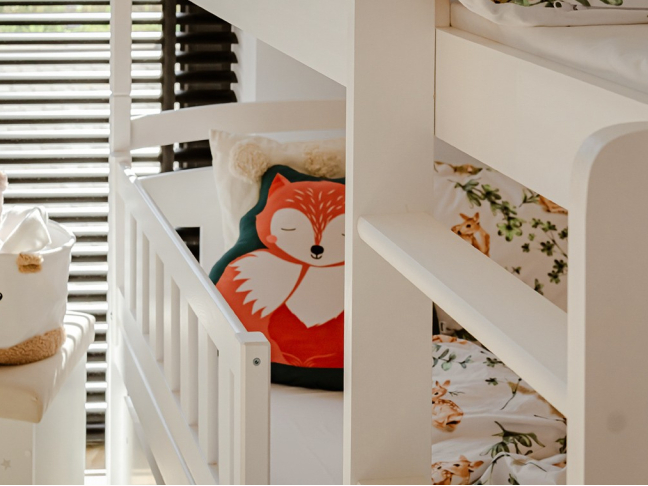 Dviaukštė vaikiška lova su stalčiais IGNAS 90x200 8