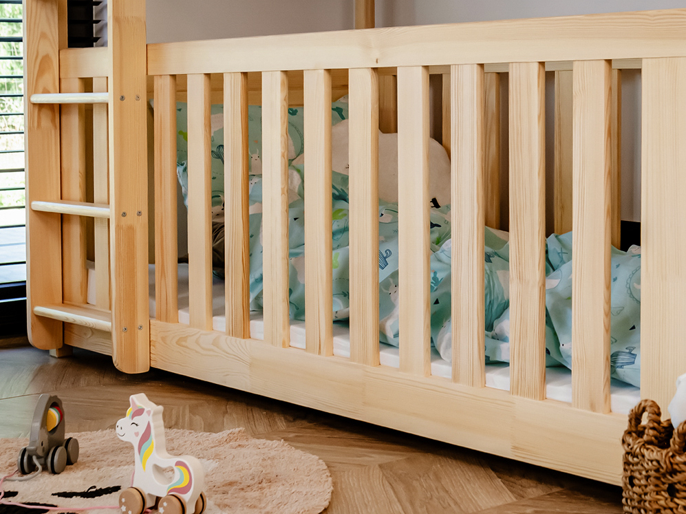 Dviaukštė vaikiška lova KONRAD 90x200 7 Dviaukštė vaikiška lova KONRAD 90x200 7