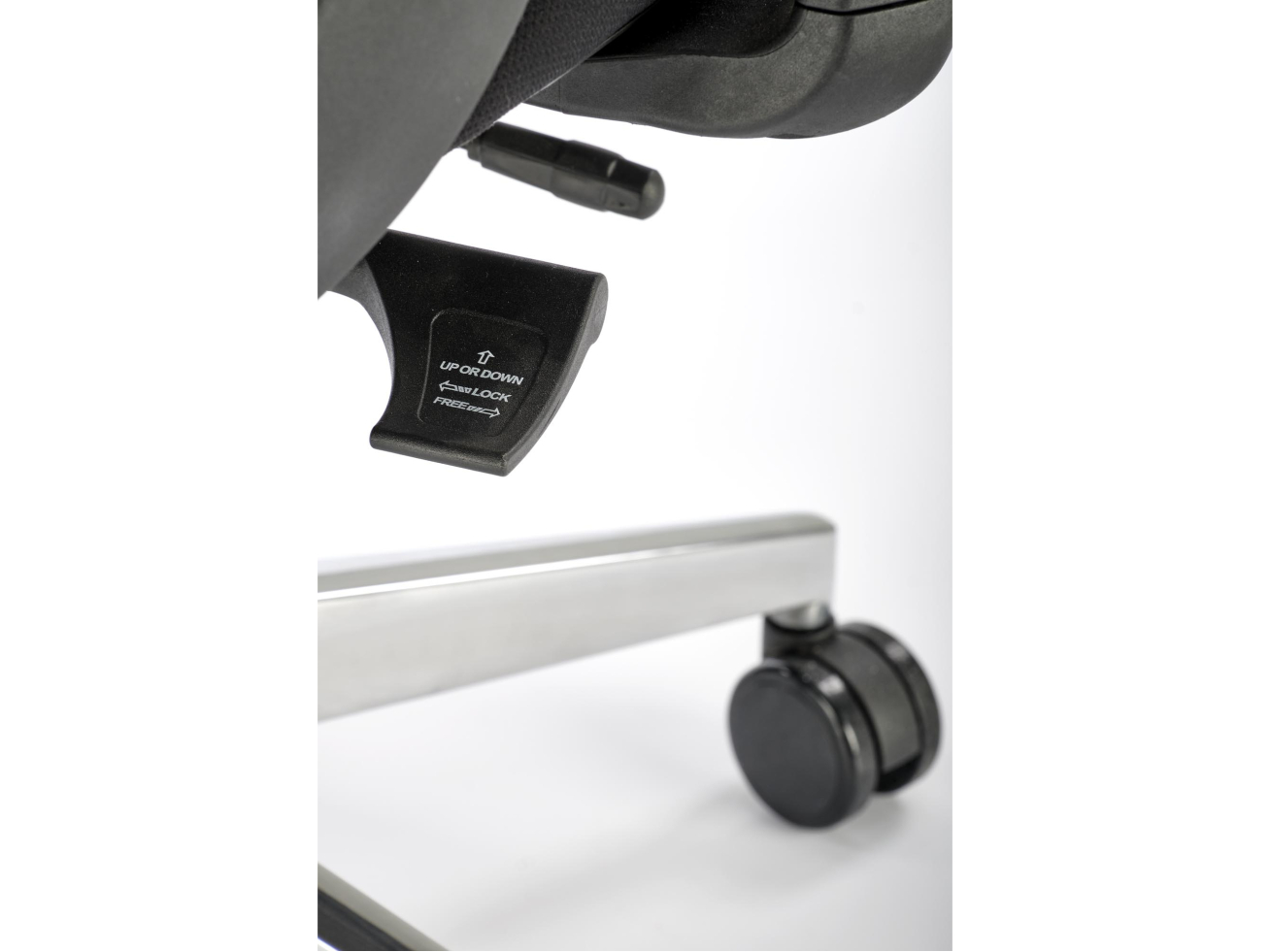 Ergonominė darbo kėdė GERONIMO 11 Ergonominė darbo kėdė GERONIMO 11