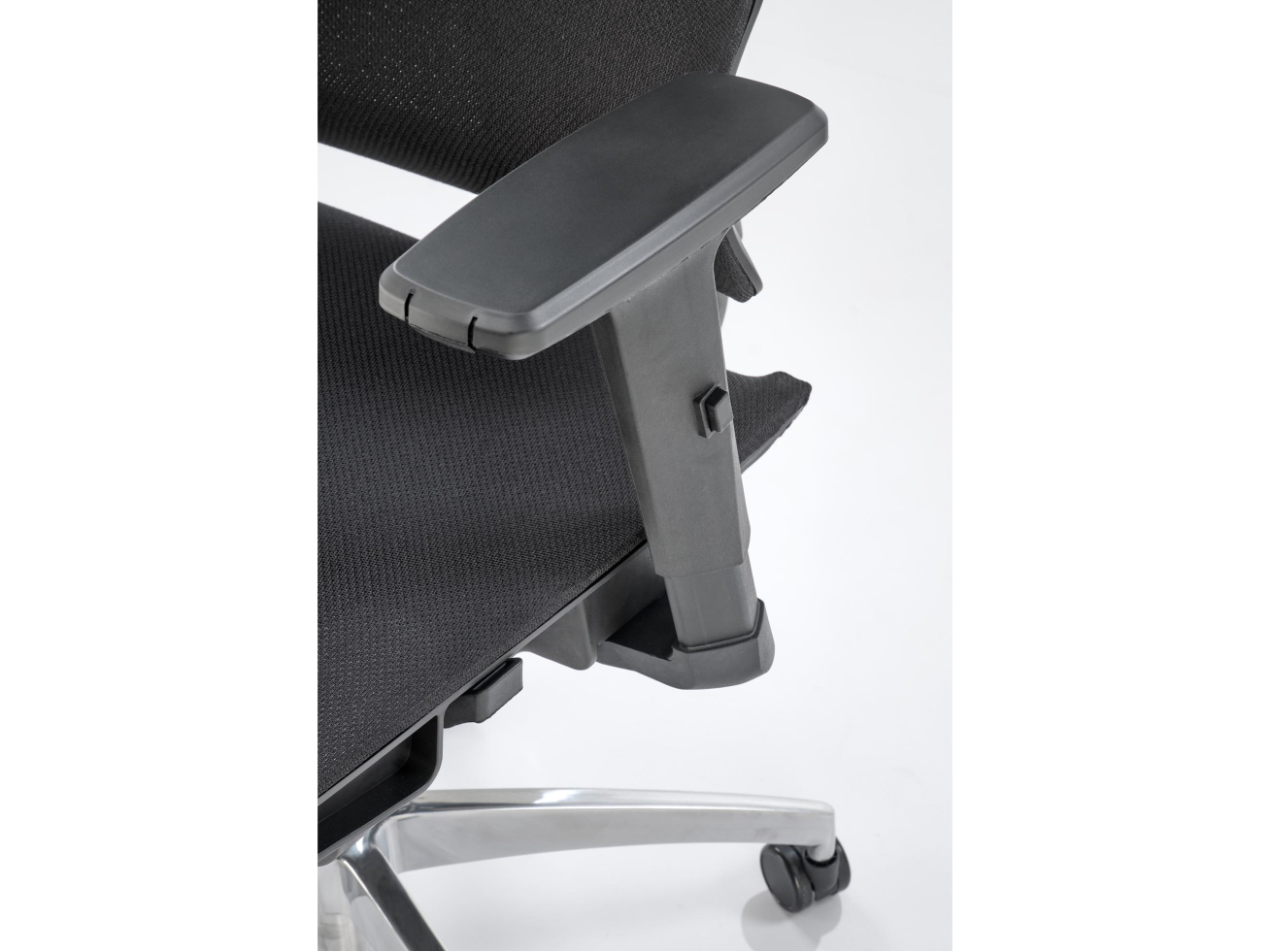 Ergonominė darbo kėdė MARCUS 8