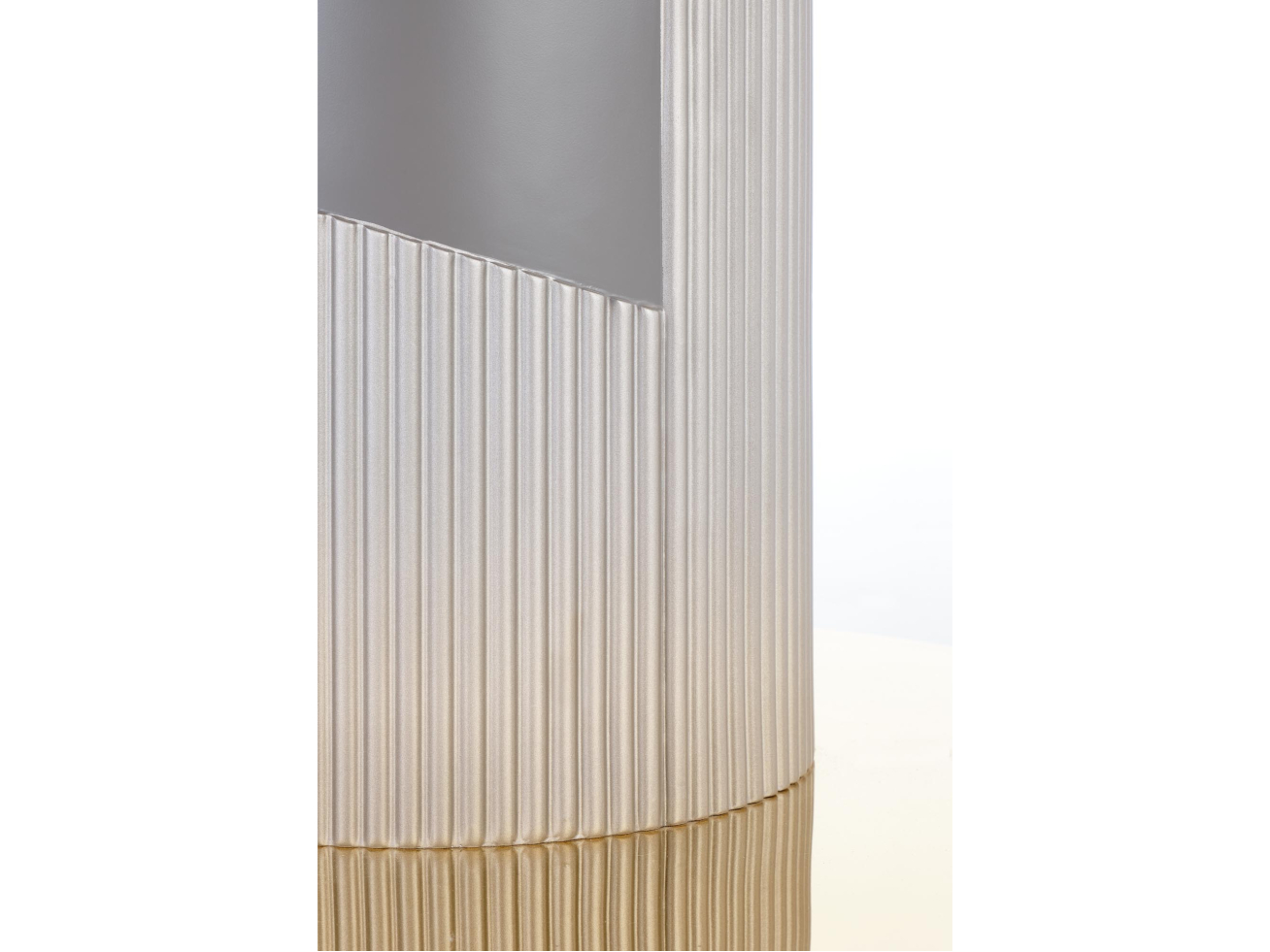 Išskleidžiamas apvalus stalas MUSCAT 13