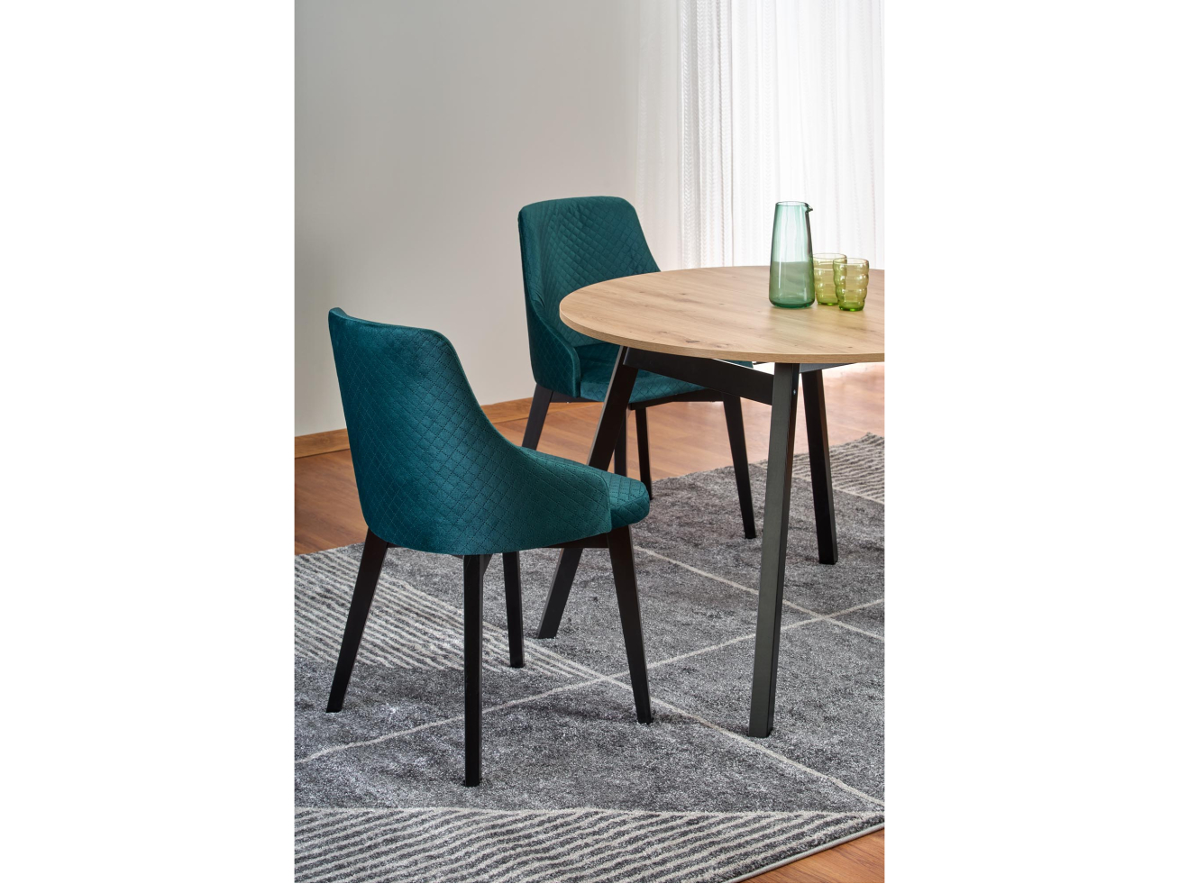 Išskleidžiamas apvalus stalas RUBEN 6