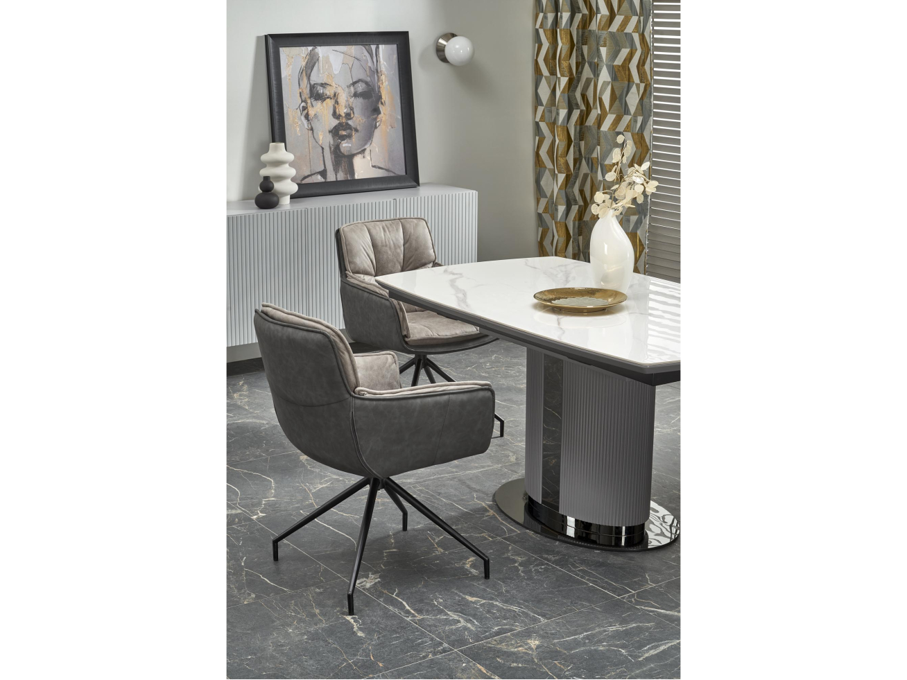 Išskleidžiamas stalas DANCAN 4 Išskleidžiamas stalas DANCAN 4