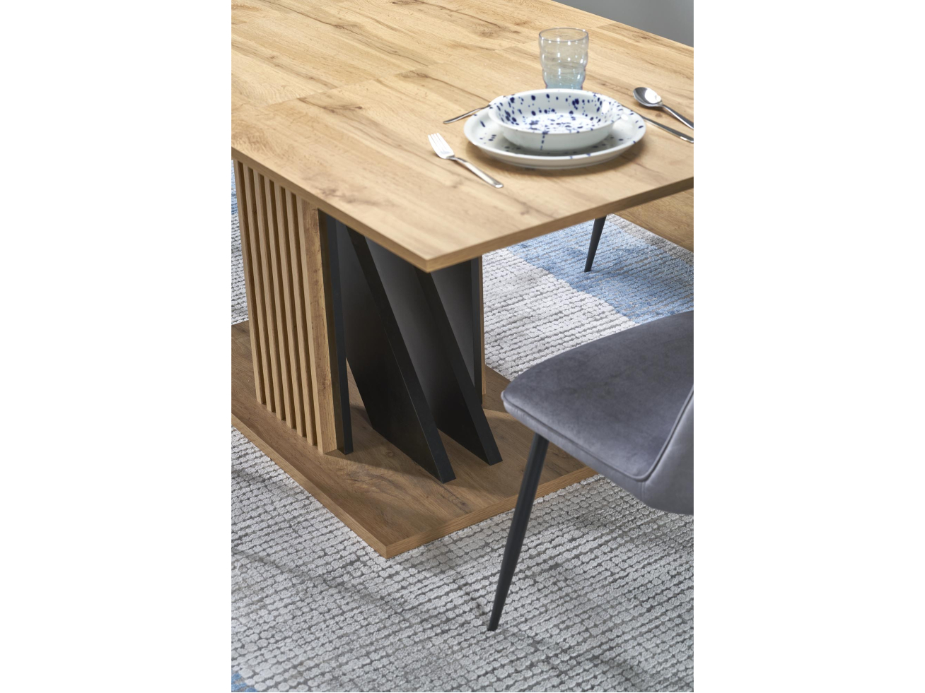 Išskleidžiamas stalas FABIANO 3 Išskleidžiamas stalas FABIANO 3