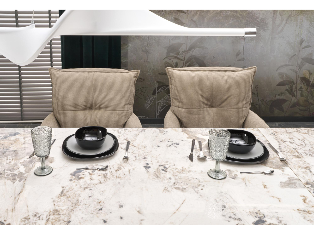 Išskleidžiamas stalas FERNANDO 3 Išskleidžiamas stalas FERNANDO 3