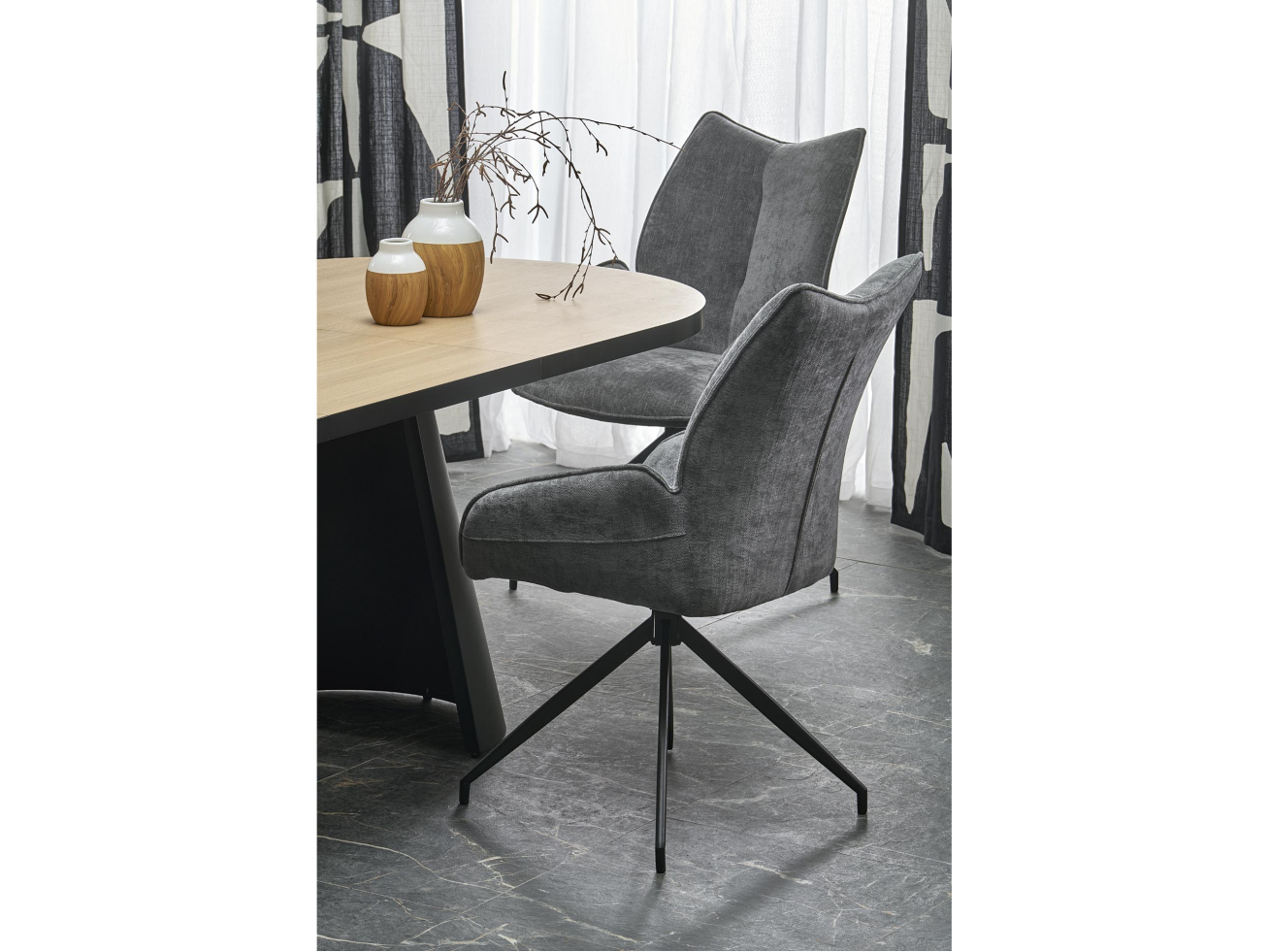 Išskleidžiamas stalas GIACOMO 5 Išskleidžiamas stalas GIACOMO 5