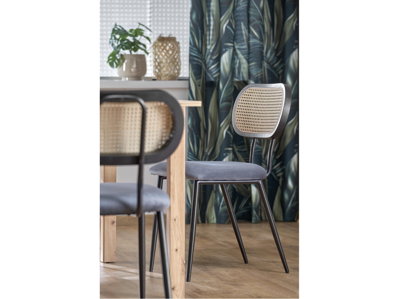 Išskleidžiamas stalas MAURYCY 4 Išskleidžiamas stalas MAURYCY 4