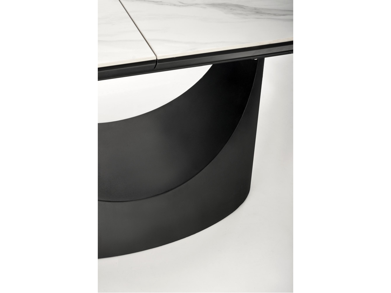 Išskleidžiamas stalas OSMAN 12