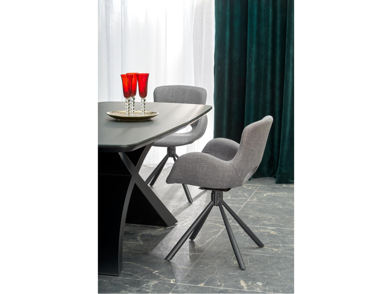 Išskleidžiamas stalas SILVESTRO 5 Išskleidžiamas stalas SILVESTRO 5