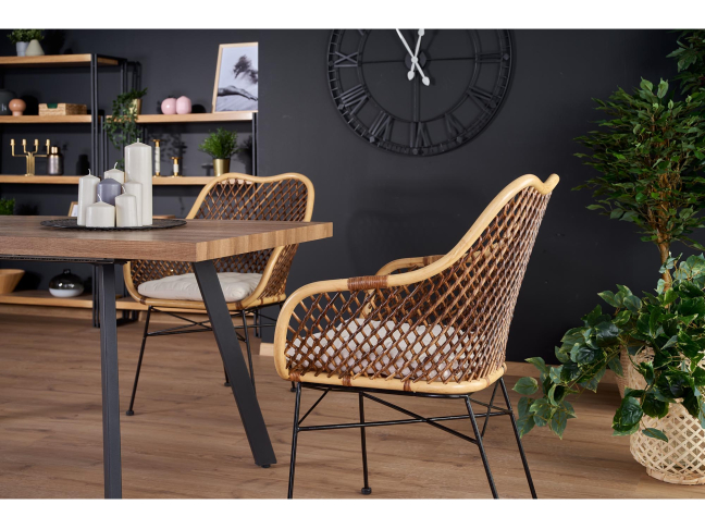 Išskleidžiamas stalas BERLIN 140 4