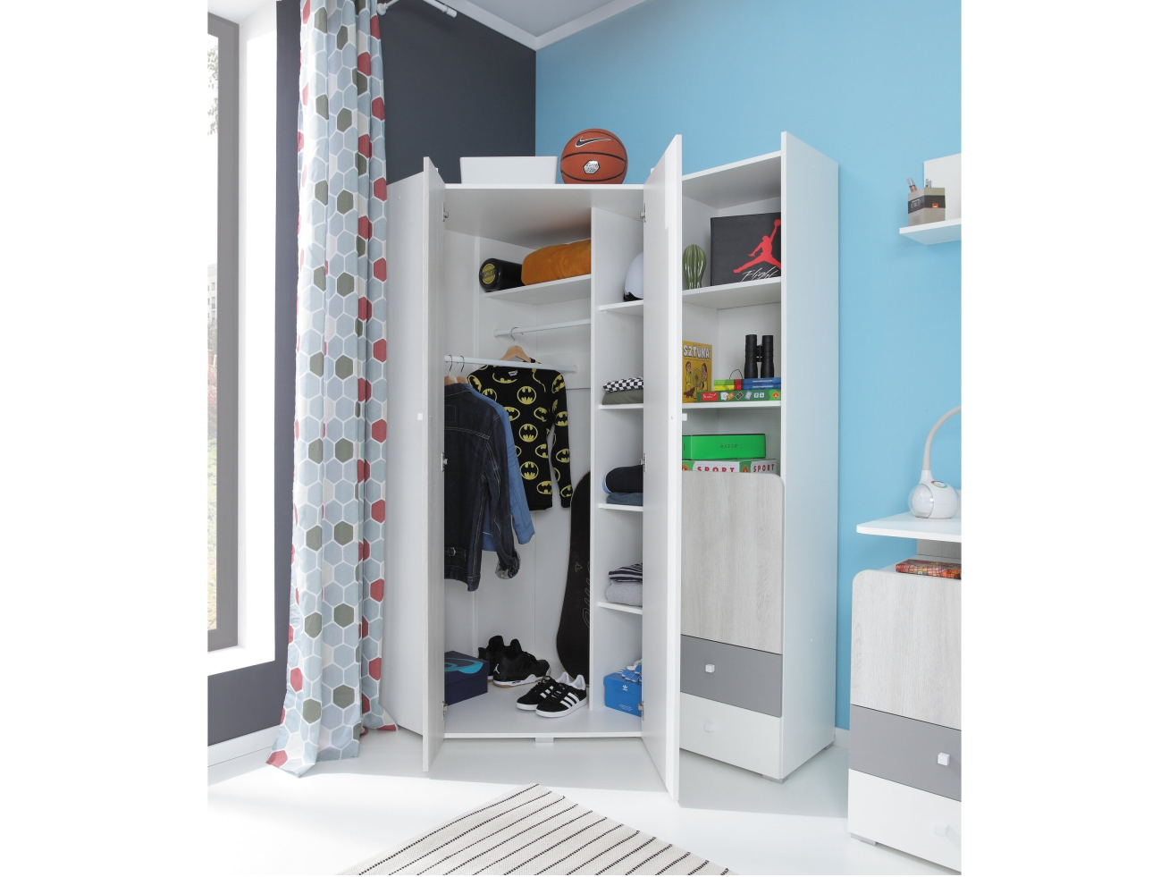 Kampinė spinta CM2 1 Kampinė spinta CM2 1