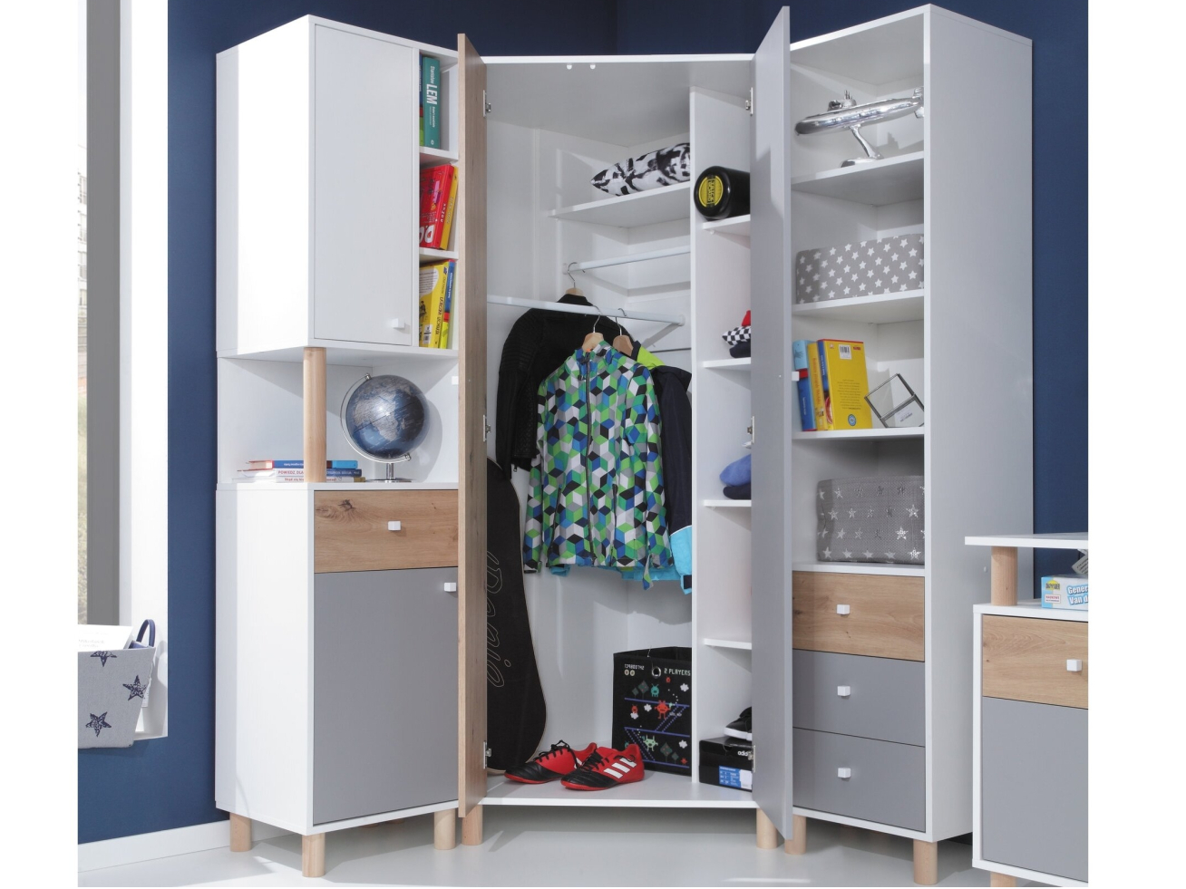 Kampinė spinta FR2 1 Kampinė spinta FR2 1