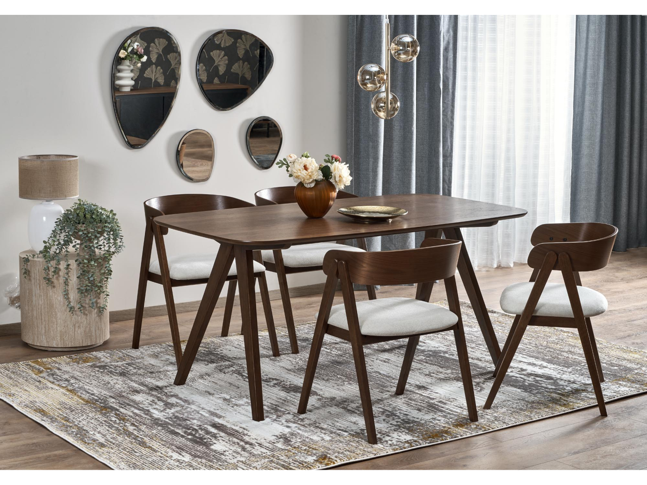 Kėdė K-562 10 Kėdė K-562 10