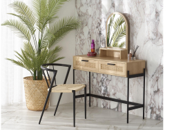 Kosmetinis staliukas CARMEN