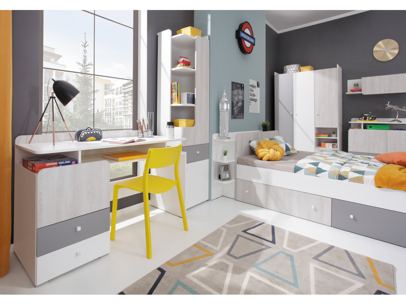 Jaunuolio lova su stalčiais CM13 4