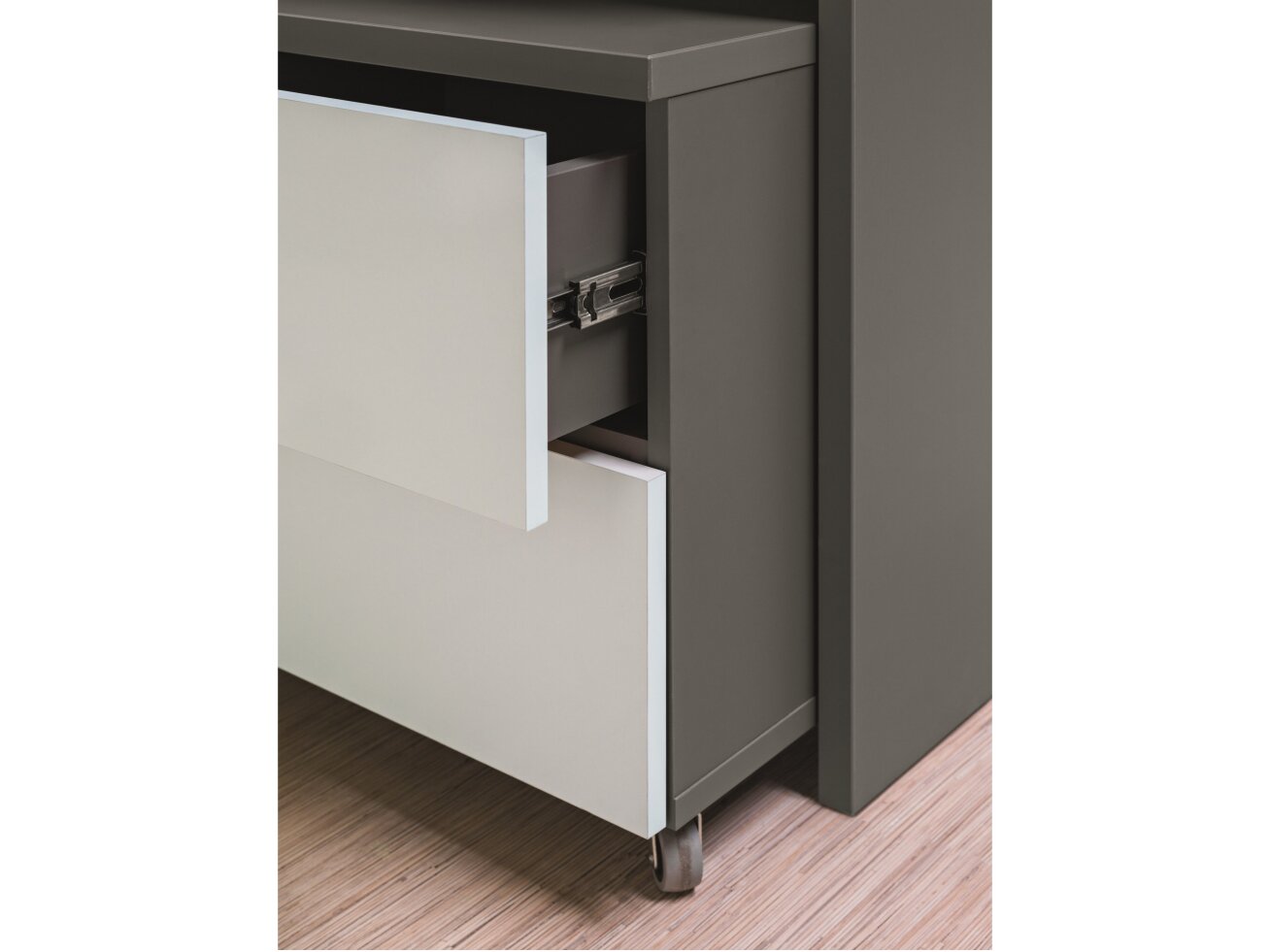 Lova ZONDA Z12 2 Lova ZONDA Z12 2