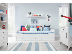 Jaunuolio lova su stalčiais BE13
