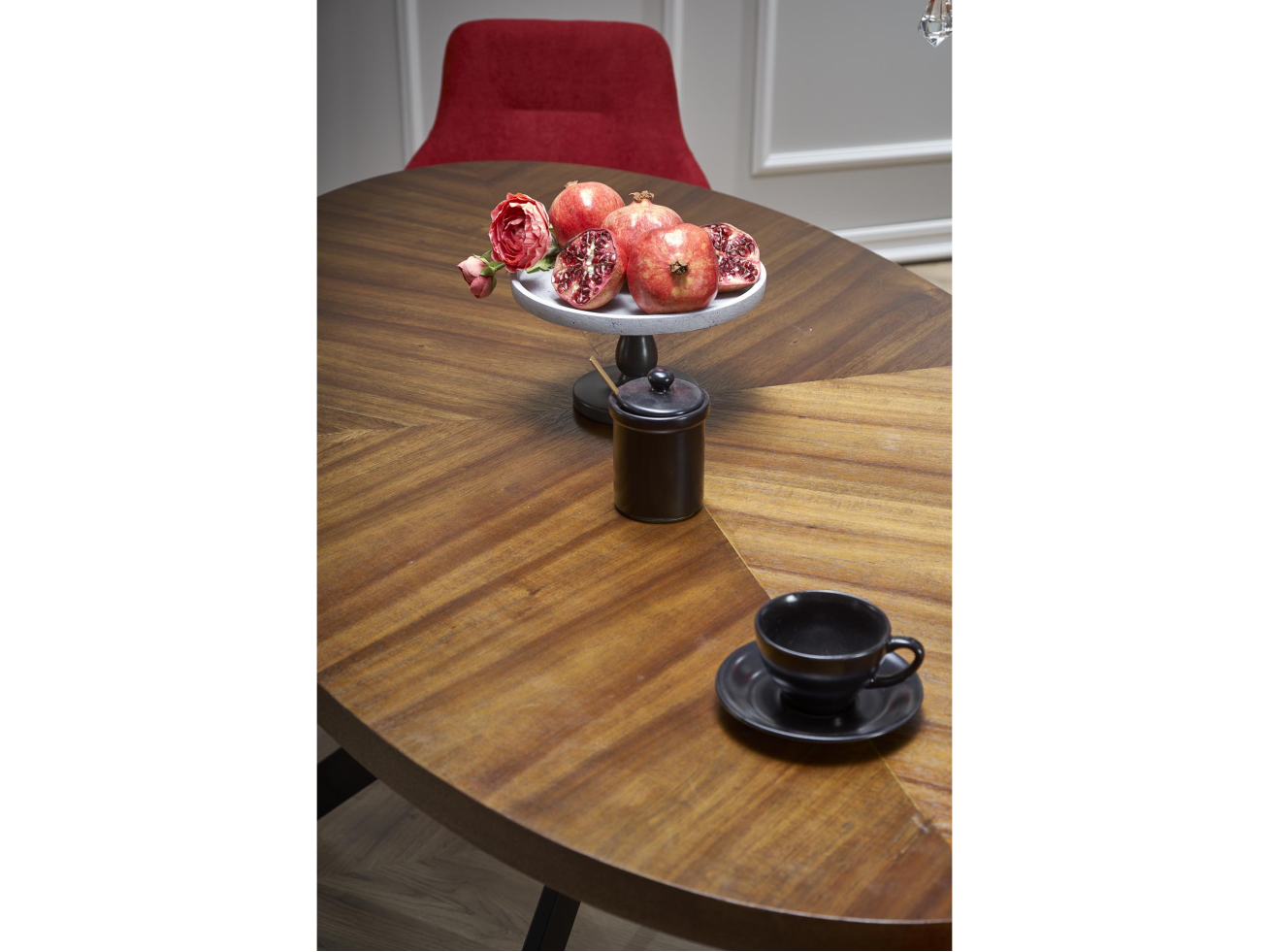 Ovalus stalas LOCARNO 1 Ovalus stalas LOCARNO 1