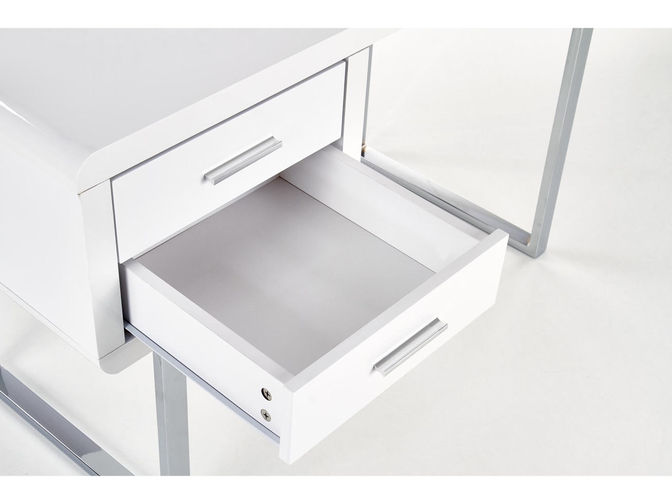 Rašomasis stalas B-30 4 Rašomasis stalas B-30 4