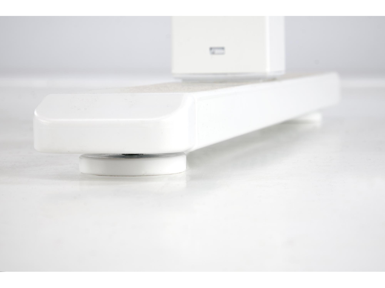 Reguliuojamo aukščio stalas B-53 7