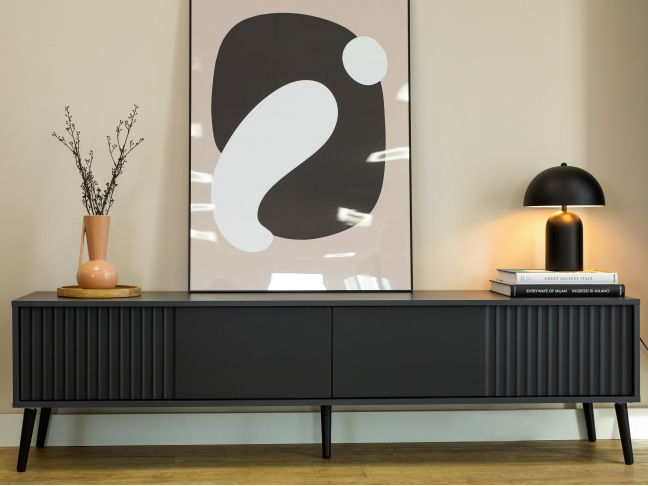 TV staliukas BARCELONA 2K 6