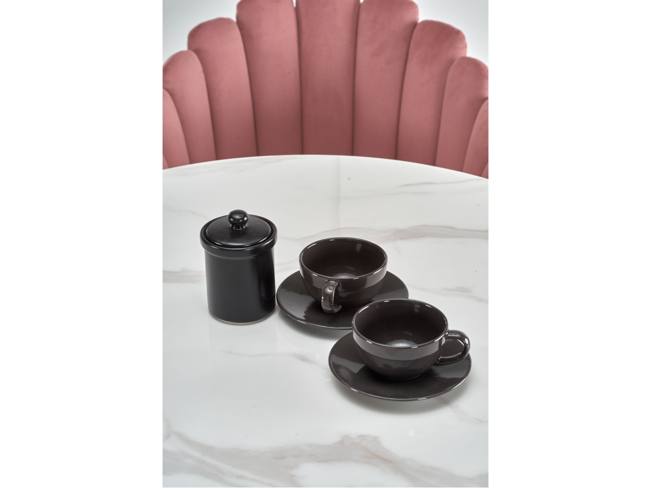 Apvalus stiklinis stalas AMBROSIO 4