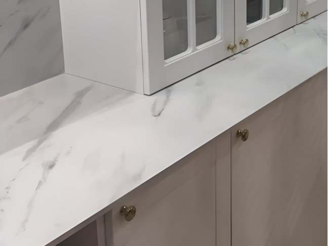 Stalviršis Marble Bianco 2