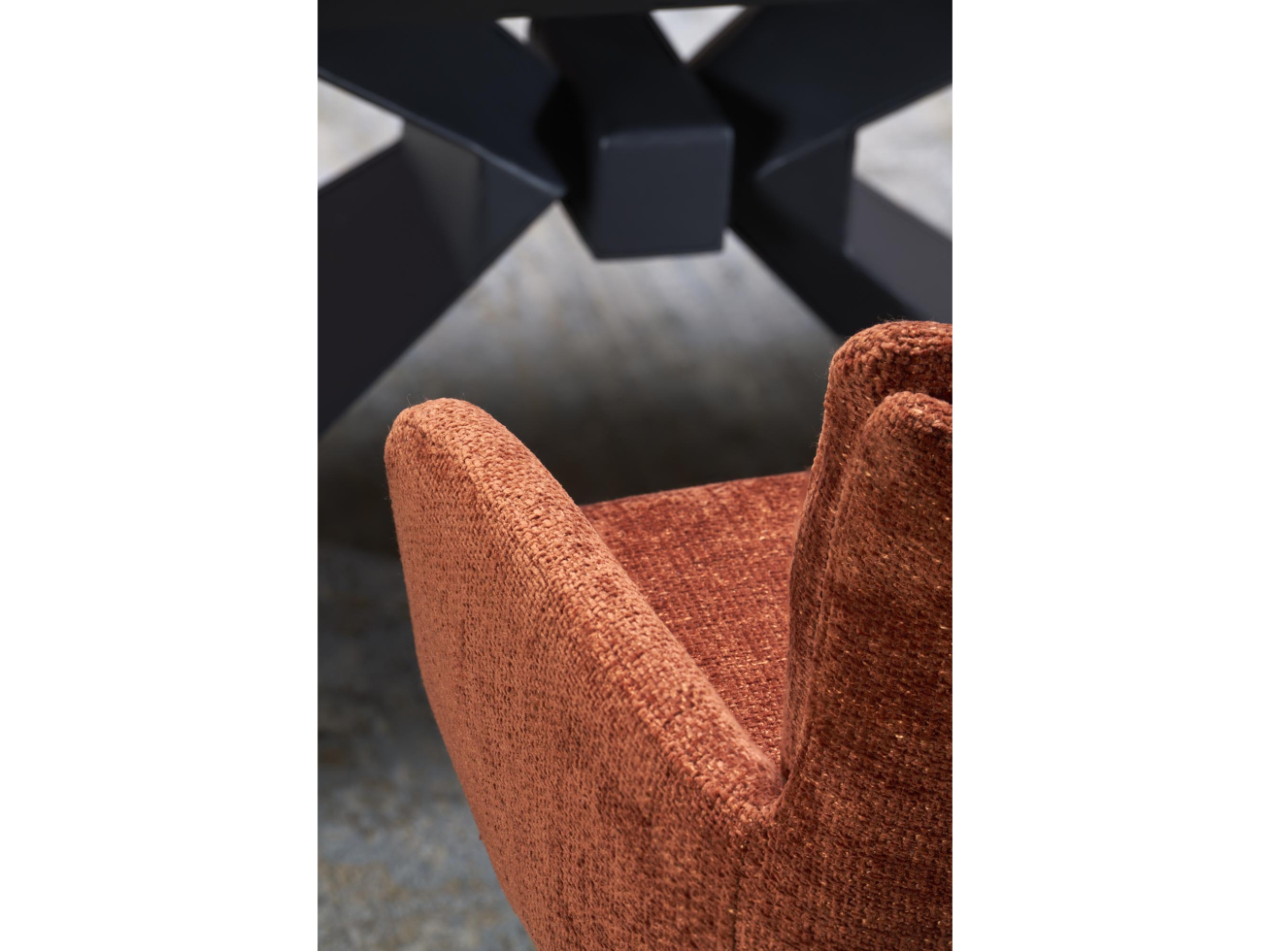 Sukamoji kėdė K-540 15