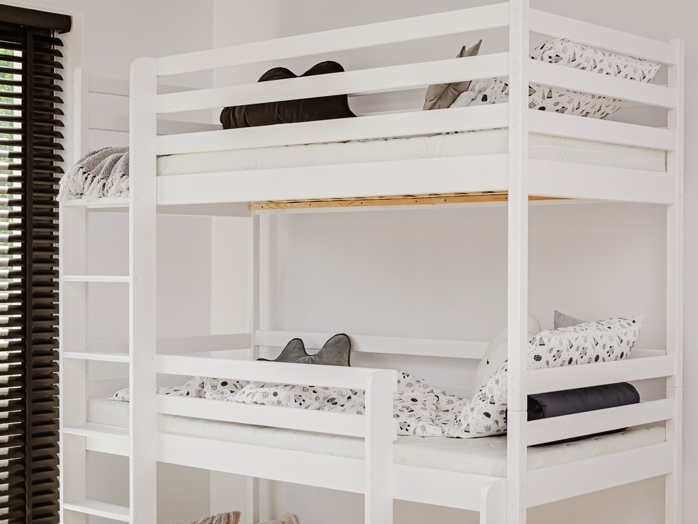 Triaukštė vaikiška lova TED 90x200 6 Triaukštė vaikiška lova TED 90x200 6