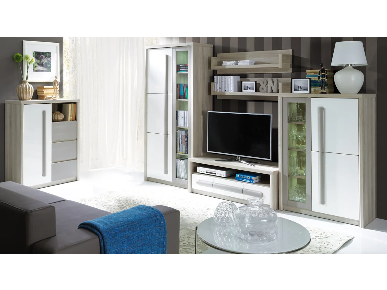 TV staliukas ROM4 2 TV staliukas ROM4 2