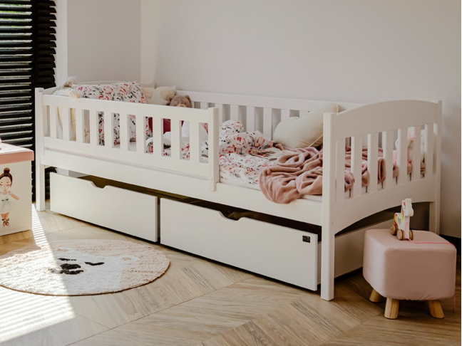 Vaikiška lova su stalčiais GUCIO 80x180