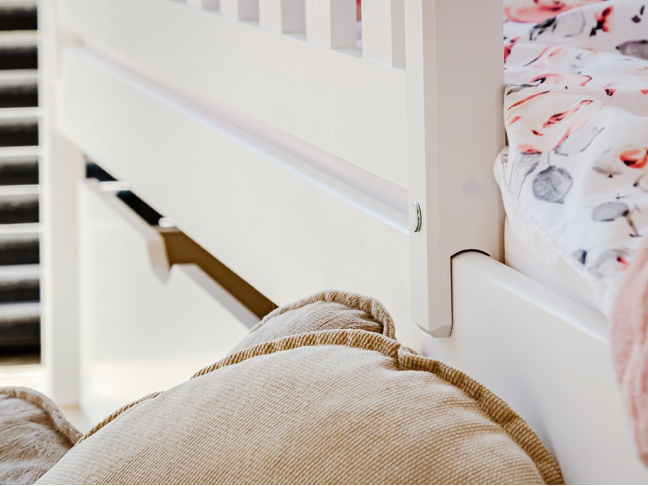 Vaikiška lova su stalčiais GUCIO 80x200 12 Vaikiška lova su stalčiais GUCIO 80x200 12