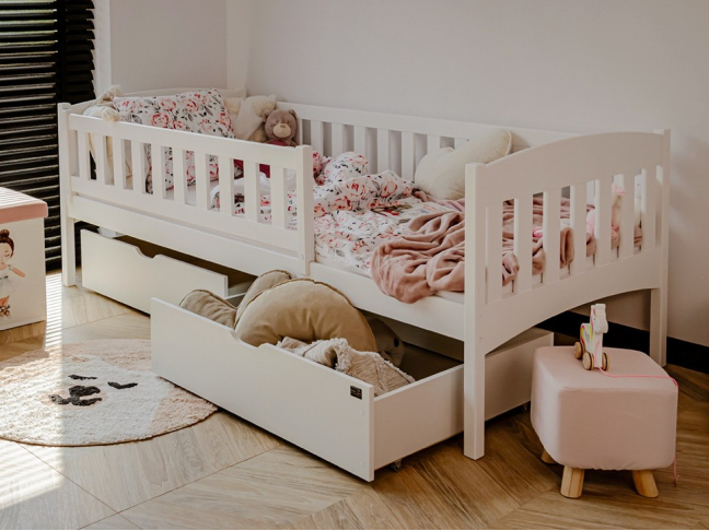 Vaikiška lovytė su stalčiais GUCIO 90x190 6 Vaikiška lovytė su stalčiais GUCIO 90x190 6