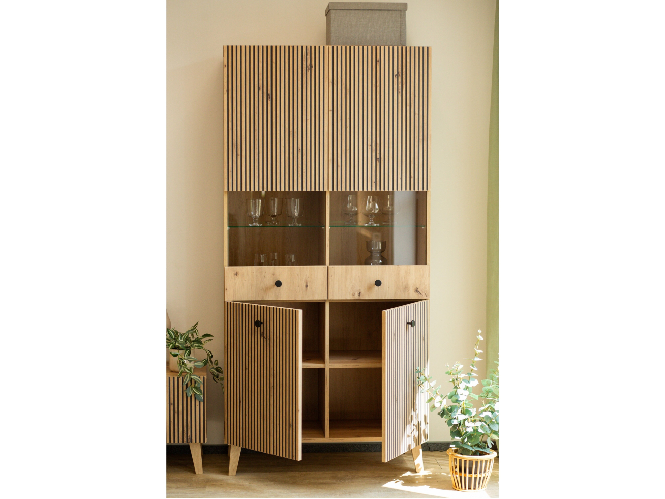 Vitrina BERLIN 4D 1 Vitrina BERLIN 4D 1