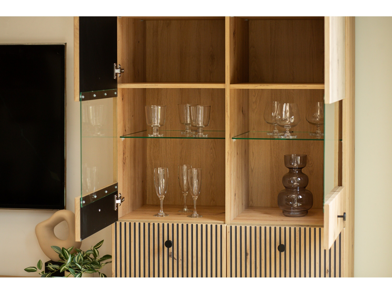 Vitrina BERLIN 4D 4 Vitrina BERLIN 4D 4