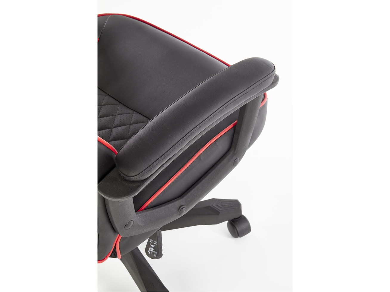 Žaidimų kėdė BAFFIN 6 Žaidimų kėdė BAFFIN 6