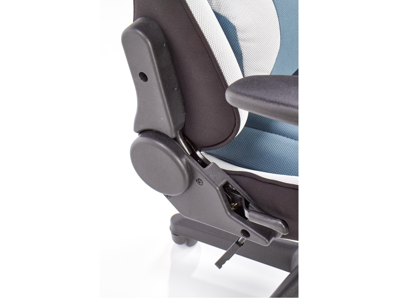 Žaidimų kėdė CAYMAN 5 Žaidimų kėdė CAYMAN 5