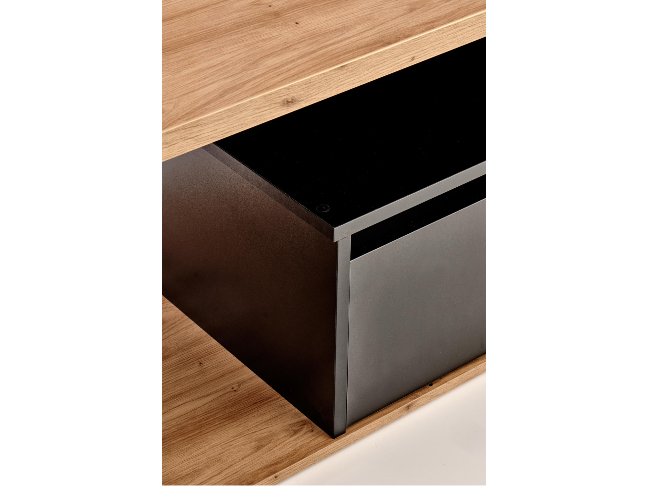 Žurnalinis staliukas PANTERA 7 Žurnalinis staliukas PANTERA 7